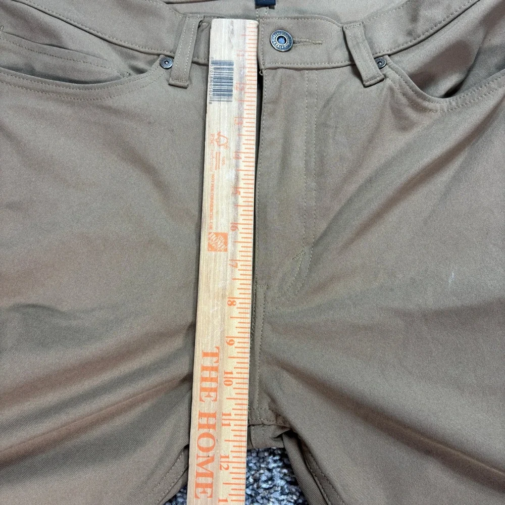 Levi's Strauss 511 Men's 34x29 Engineered for Movement Khaki Pants Slim Fit Tan